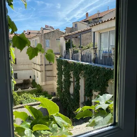 Lejlighed The Carrousel - Charming P2 In Nimes *